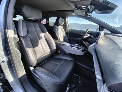 Certified 2026 Cadillac Optiq Luxury 1 image 27