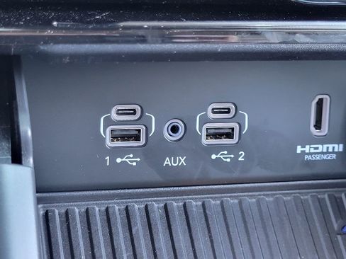 New 2026 Jeep Grand Cherokee Summit AWD/4WD image 12