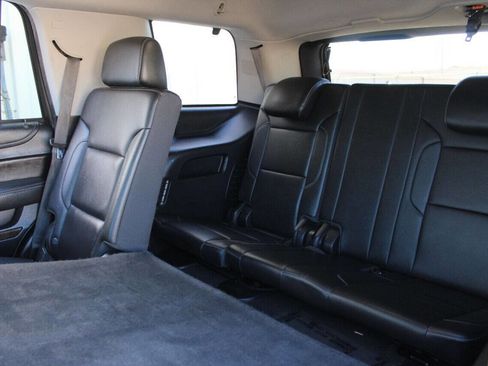 Used 2018 Chevrolet Tahoe LT image 17