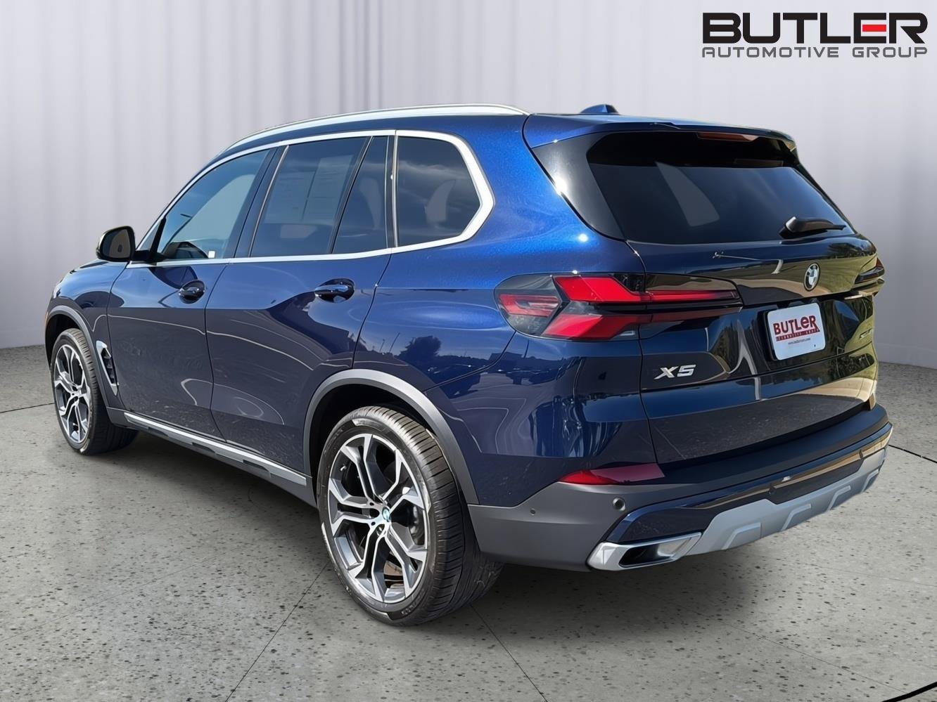 Used 2024 BMW X5 sDrive40i w/ Premium Package RWD image 4