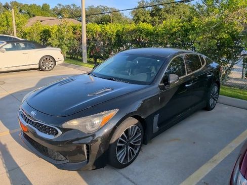 Used 2019 Kia Stinger RWD image 1