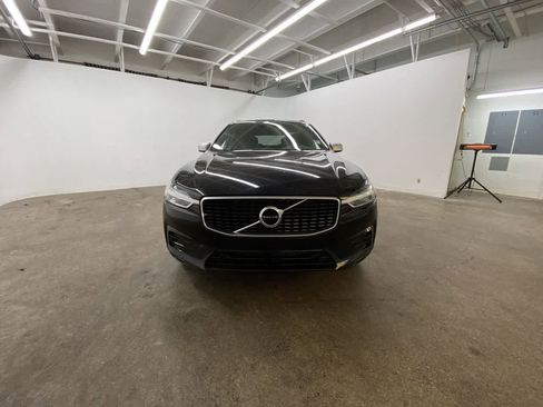 Used 2019 Volvo XC60 T6 R-Design w/ Protection Package Premier image 9