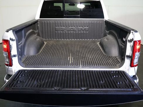 Used 2023 RAM 1500 Big Horn AWD/4WD image 10