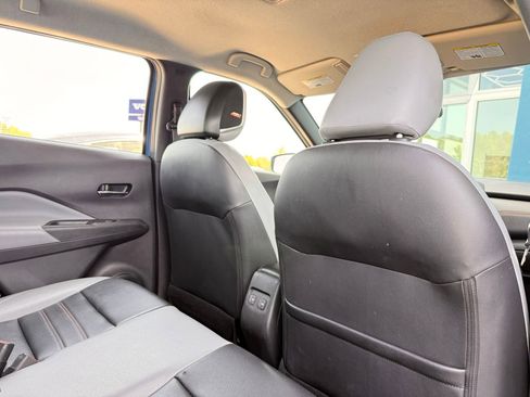 Used 2021 Nissan Kicks SR w/ SR Premium Package FWD image 24