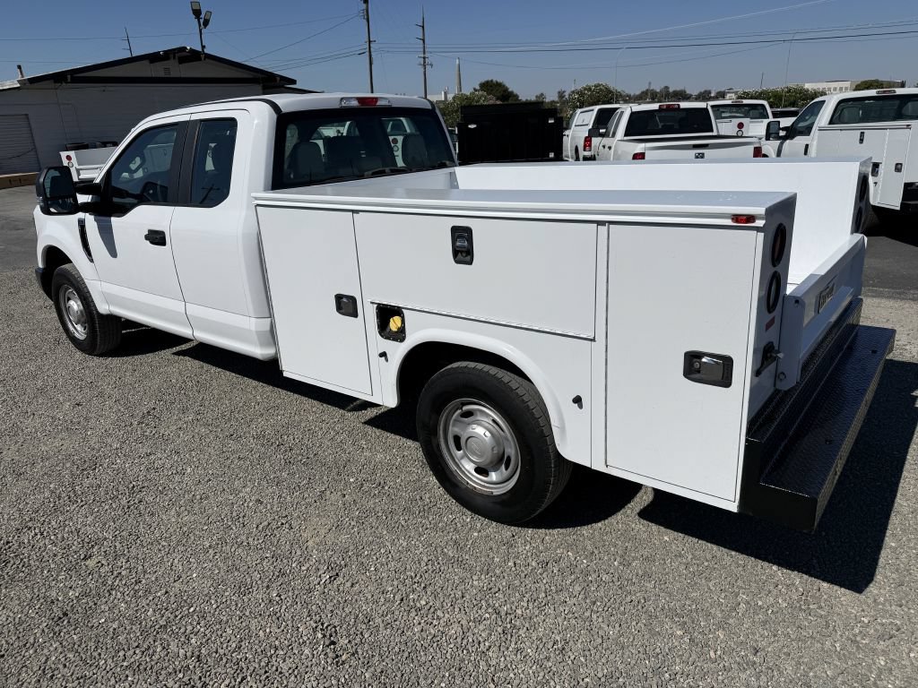 Used 2018 Ford F250 XL w/ Power Equipment Group RWD image 7
