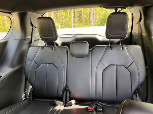 New 2026 Chrysler Pacifica Select image 58