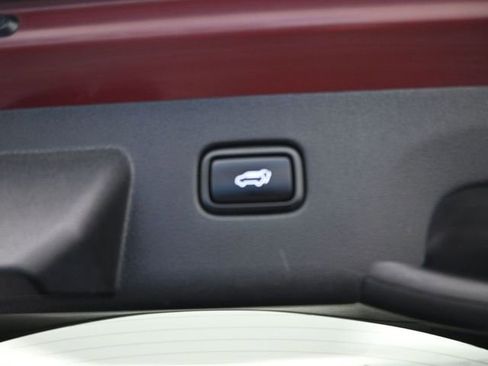 Used 2023 Kia Sportage SX image 9