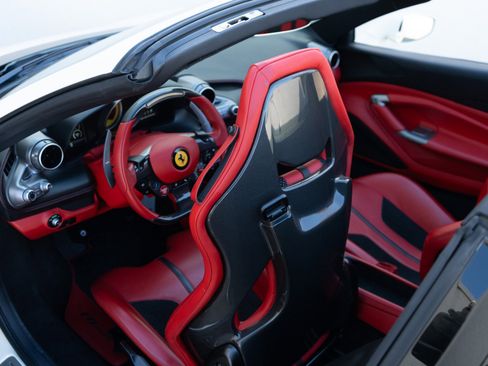 Used 2023 Ferrari F8 Tributo image 24