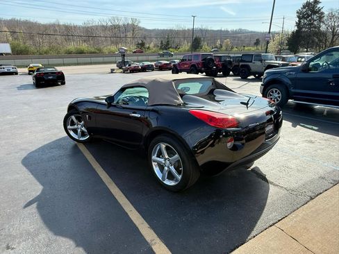 Used 2009 Pontiac Solstice Convertible w/ Premium Package RWD image 5
