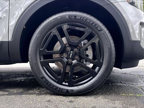 Used 2023 Kia Telluride EX X-Line AWD/4WD image 12