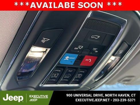 Used 2023 Jeep Grand Cherokee 4WD 4xe w/ Luxury Tech Group II image 20