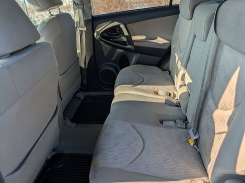 Used 2011 Toyota RAV4 4WD image 12