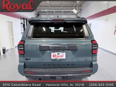 Used 2025 Toyota 4Runner TRD Off-Road Premium AWD/4WD image 5