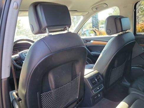 Used 2023 Audi Q5 2.0T Premium image 14