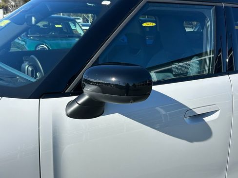 Used 2025 MINI Cooper Countryman S w/ Comfort Package Max image 10