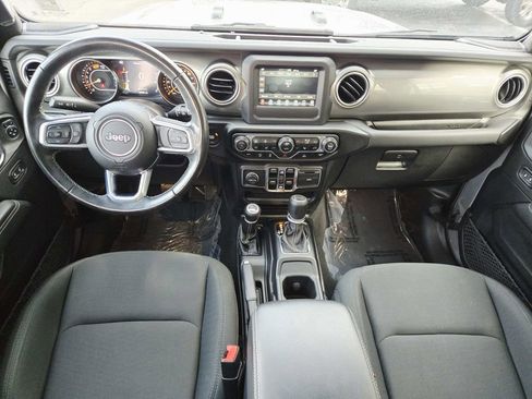 Used 2021 Jeep Wrangler Unlimited Sahara w/ Cold Weather Group image 9