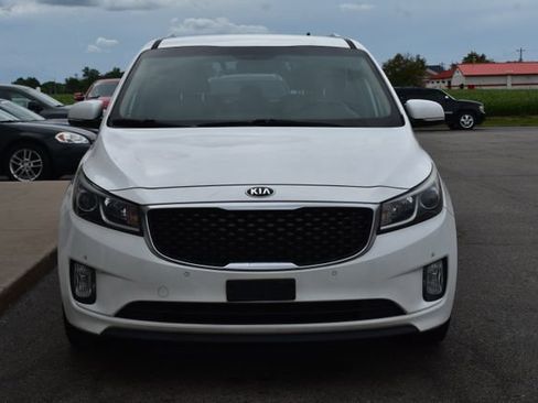 Used 2017 Kia Sedona EX FWD image 14