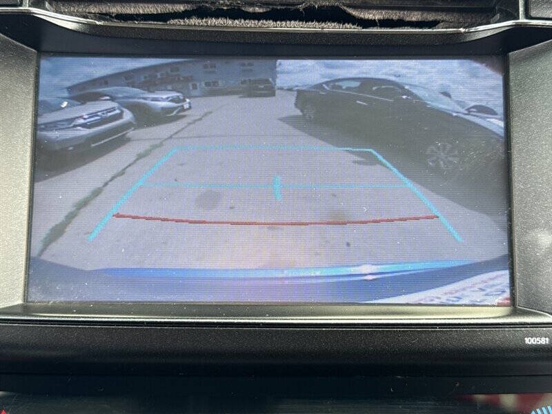 Used 2018 Toyota RAV4 XLE w/ Carpet Mat Package FWD image 29