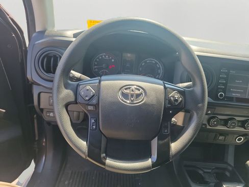 Used 2022 Toyota Tacoma SR w/ SR Convenience Package RWD image 16