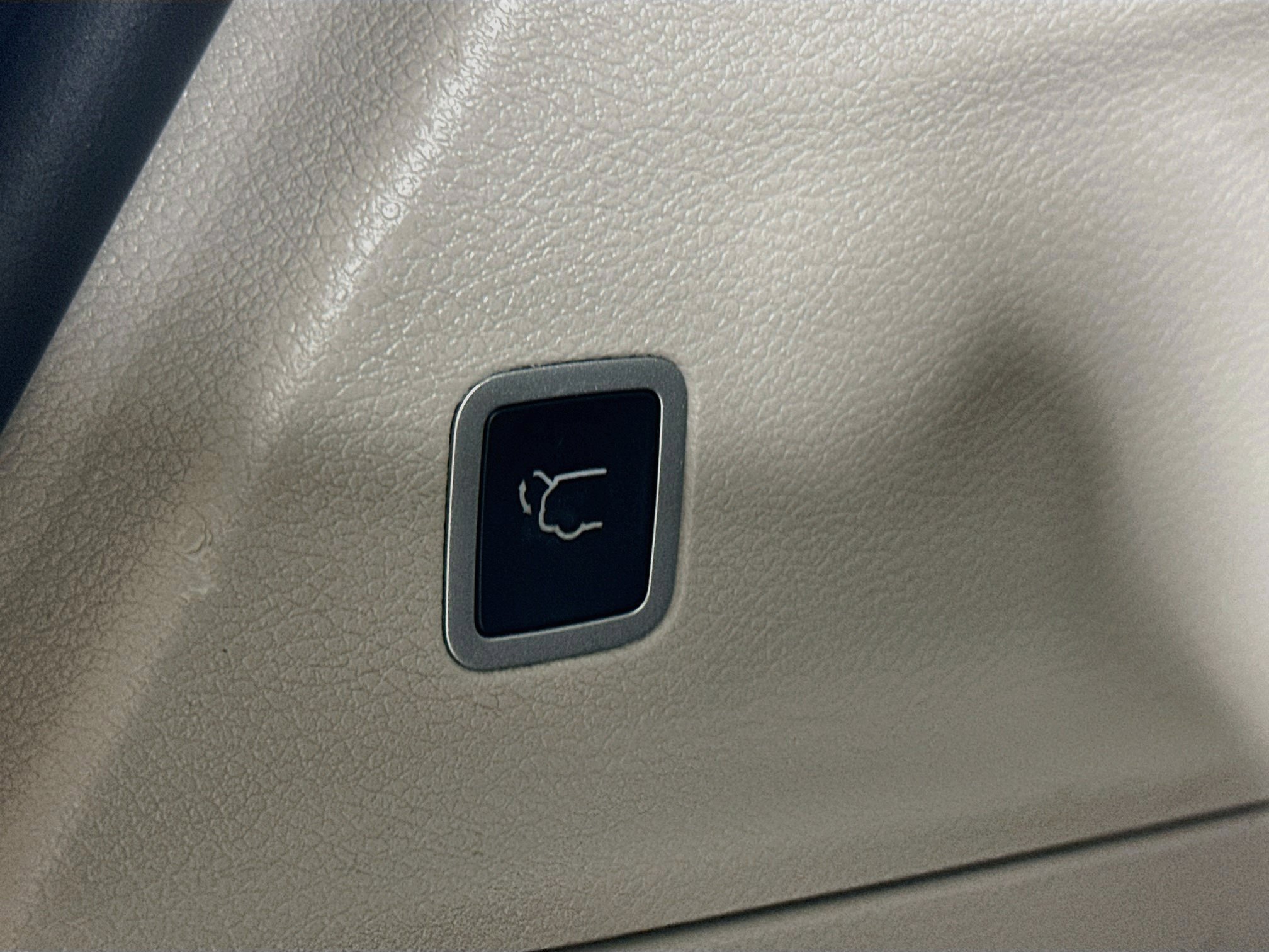 Used 2023 Chrysler Pacifica Touring-L FWD image 29