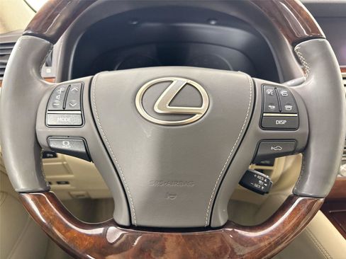 Used 2017 Lexus LS 460 L RWD image 17