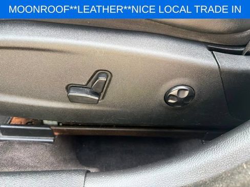 Used 2018 Chrysler 300 S w/ 300S Premium Group RWD image 25