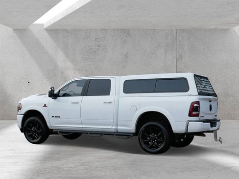 Used 2023 RAM 2500 Limited w/ Night Edition AWD/4WD image 4