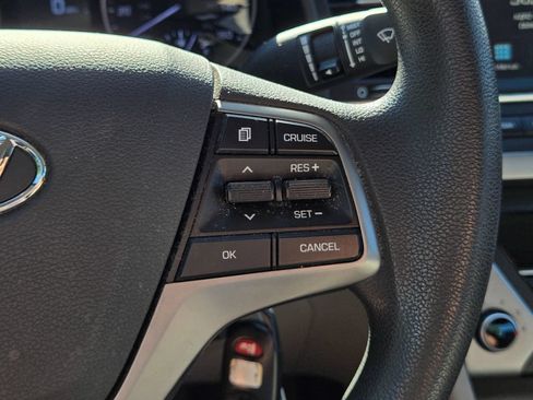 Used 2018 Hyundai Elantra SEL FWD image 30