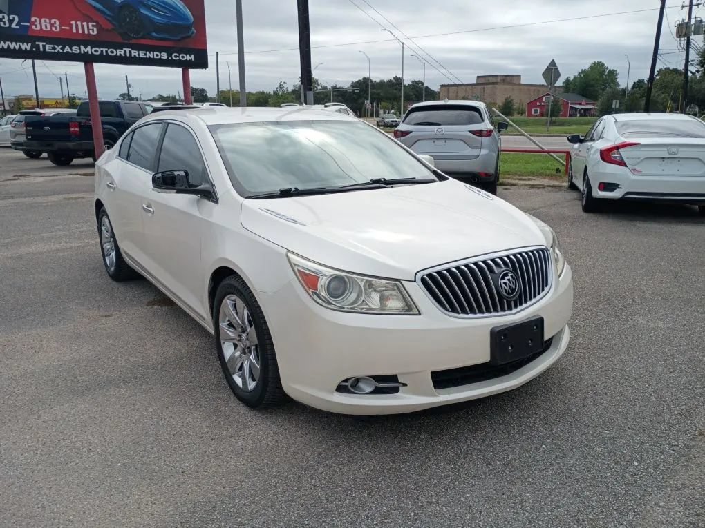 Used 2013 Buick LaCrosse Premium w/ Driver Confidence Package FWD image 7