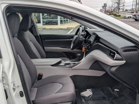 Used 2023 Toyota Camry LE image 11