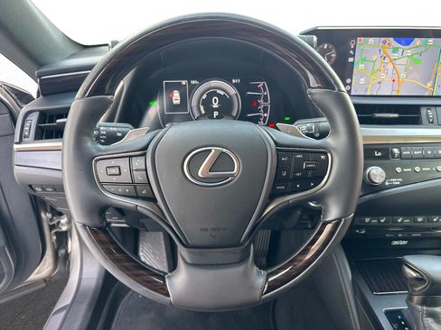 Used 2021 Lexus ES 300h Ultra Luxury w/ Accessory Package 2 FWD image 27