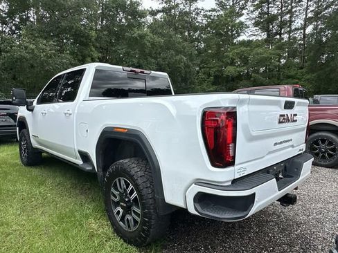 Used 2023 GMC Sierra 2500 AT4 w/ AT4 Preferred Package AWD/4WD image 6