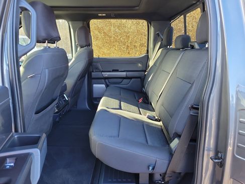 Used 2022 Ford F150 XLT w/ Equipment Group 302A High image 11