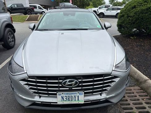 Used 2023 Hyundai Sonata Limited FWD image 2