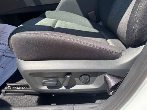 New 2026 Nissan Rogue SV image 10