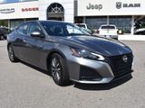 Used 2023 Nissan Altima 2.5 SV image 3