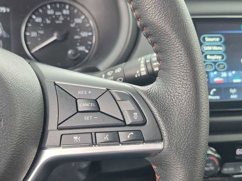 Used 2024 Nissan Kicks SR FWD image 26