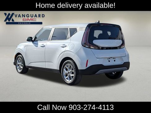 Used 2025 Kia Soul LX w/ LX Technology Package FWD image 5