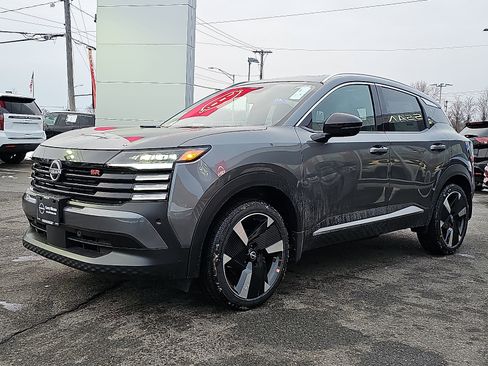 New 2026 Nissan Kicks SR w/ SR Premium Package image 2