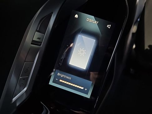 Used 2024 BMW 740i xDrive image 52