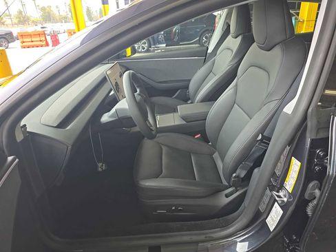 Used 2025 Tesla Model 3 Long Range RWD image 3