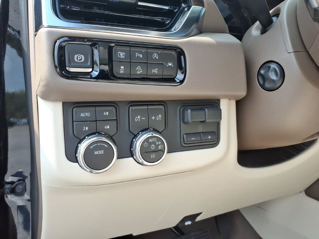 New 2026 GMC Yukon XL Denali w/ Advanced Technology Package AWD/4WD image 18