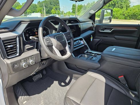 New 2026 GMC Sierra 2500 Denali w/ Denali Reserve Package AWD/4WD image 10