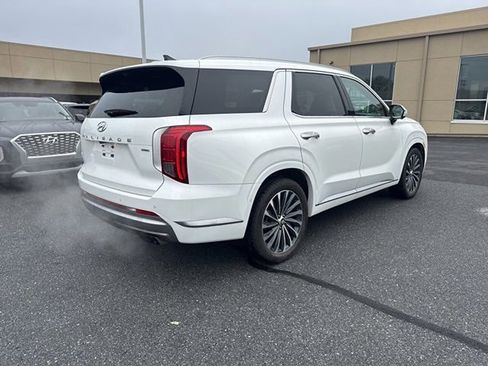 Used 2023 Hyundai Palisade Calligraphy image 5
