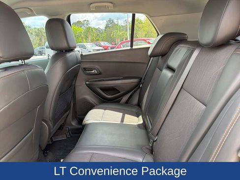 Used 2020 Chevrolet Trax LT w/ Redline Edition image 16