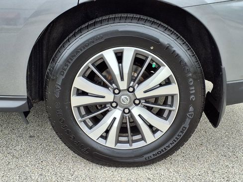 Used 2017 Nissan Pathfinder SL w/ SL Premium Package AWD/4WD image 6