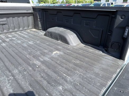 Used 2025 GMC Sierra 2500 AT4 AWD/4WD image 12
