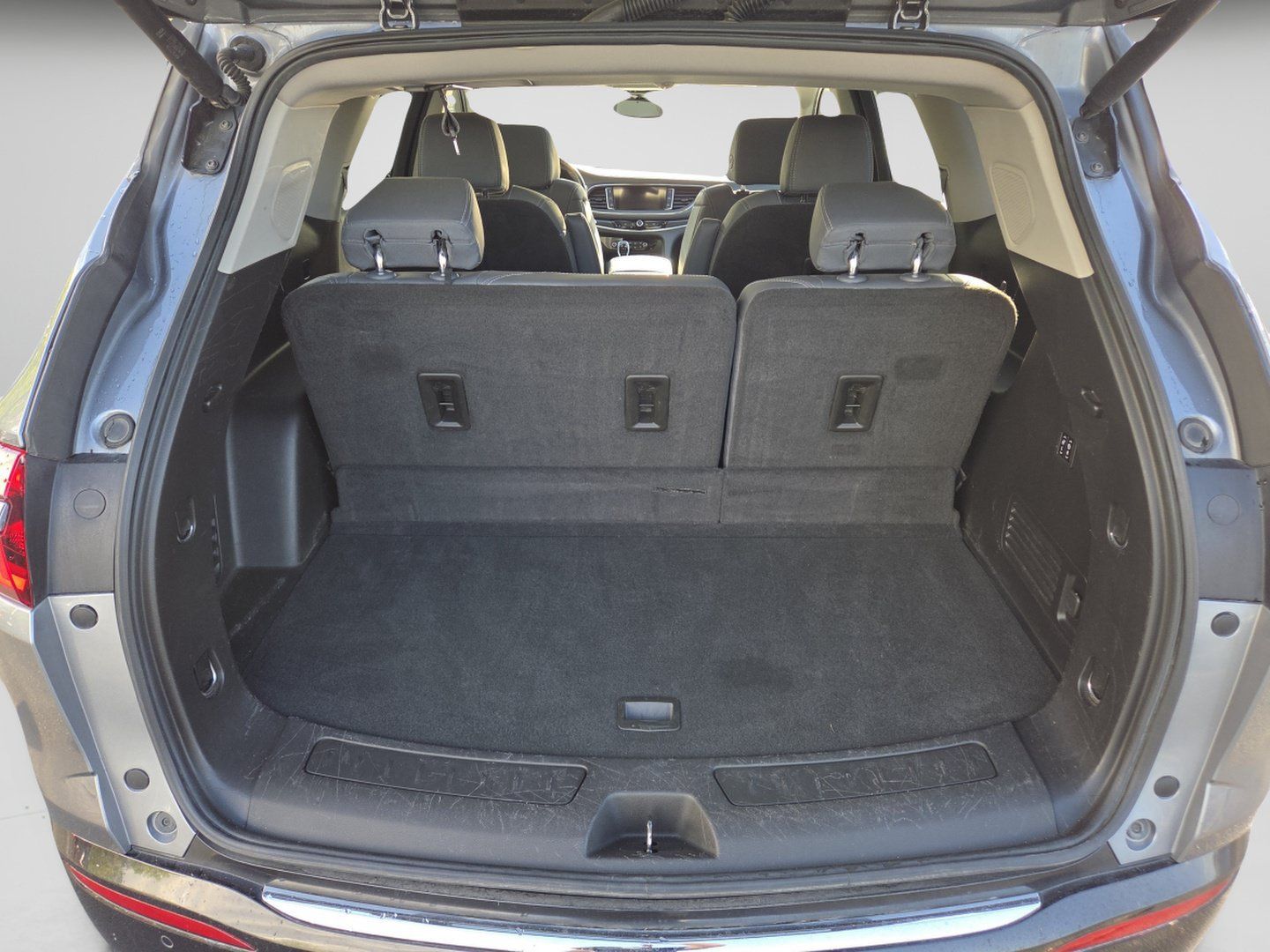 Used 2021 Buick Enclave Premium w/ Sun and Sites Package AWD/4WD image 28