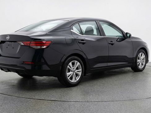 Used 2025 Nissan Sentra S FWD image 7