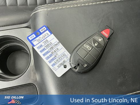 Used 2010 Dodge Challenger R/T image 7